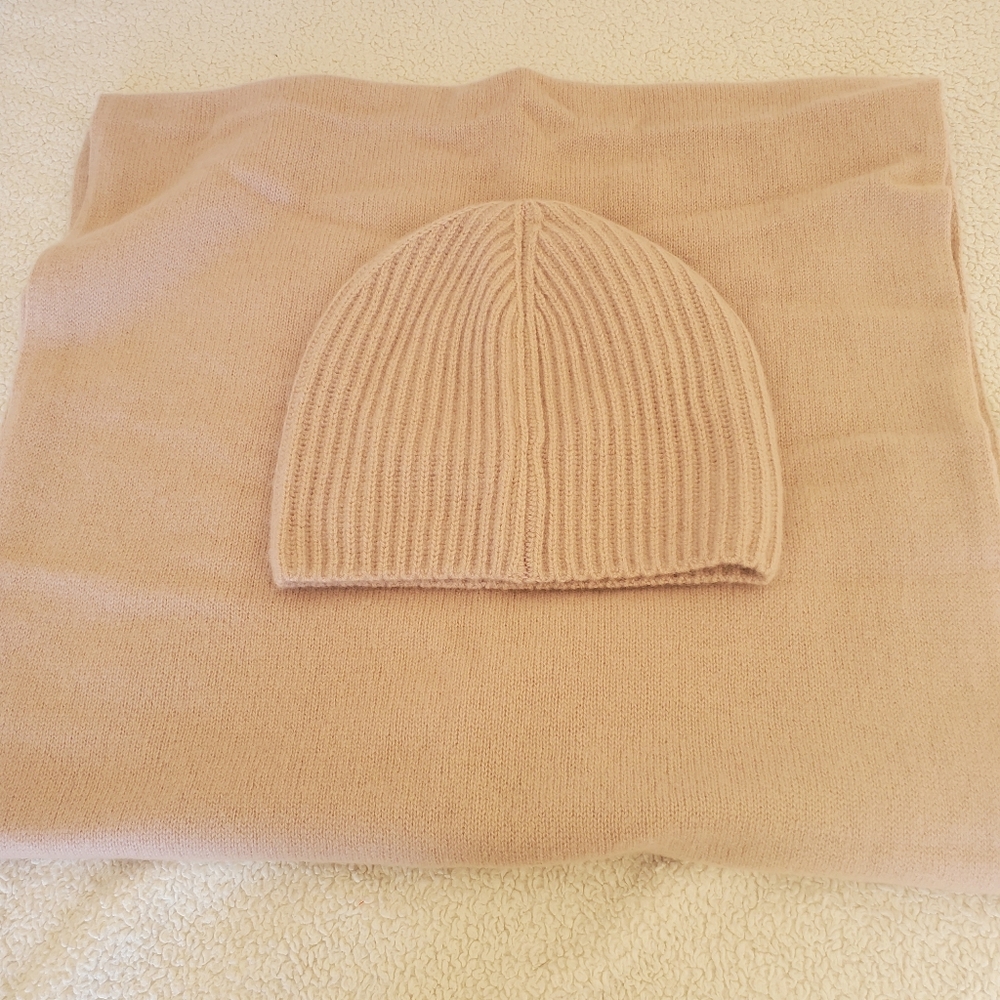 COS 100% cashmere scarf and hat set (never worn)